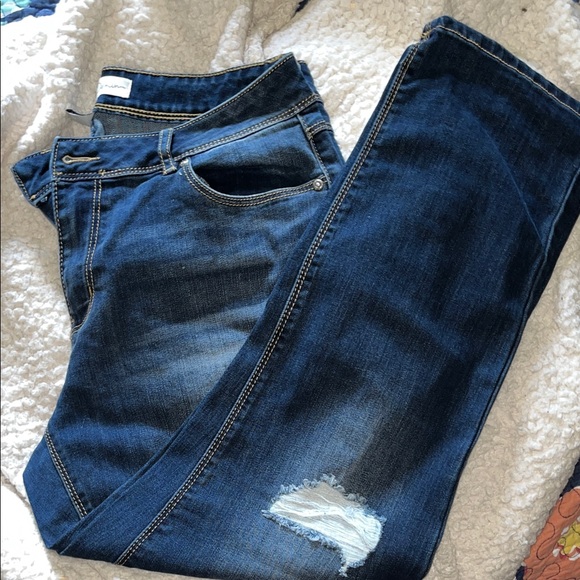 cato est 1946 denim Denim - Stylish Blue Distressed Women capris